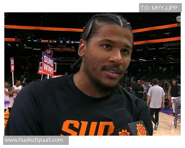 杰伦格林赛前积极热身投篮训练中展现笑容复出在望